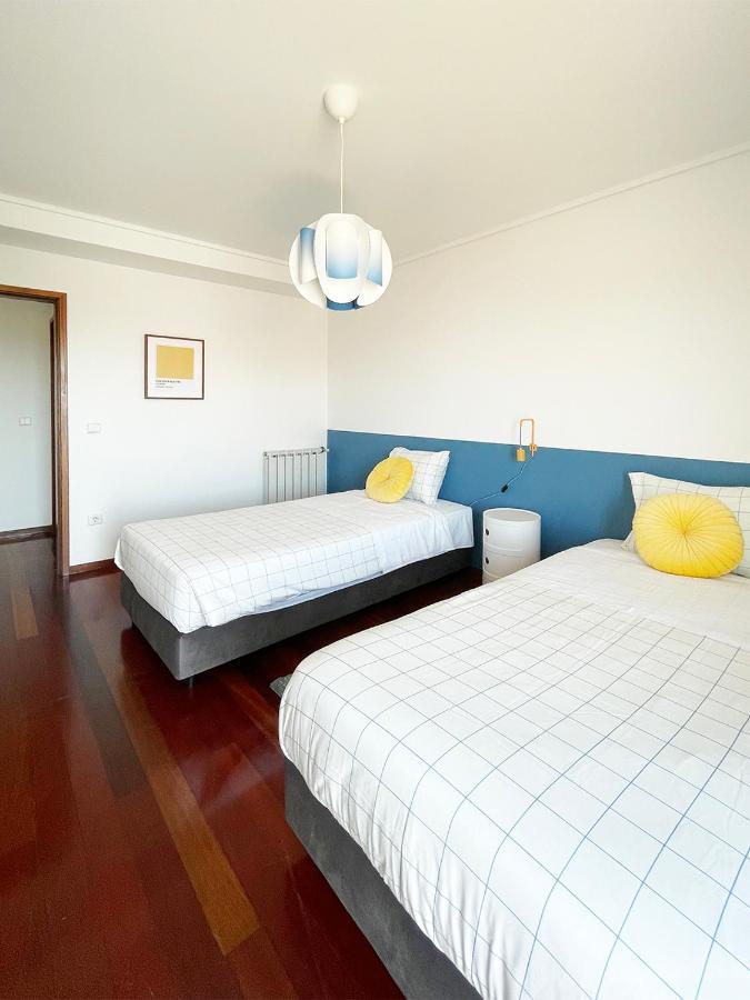 Yellow House Aveiro Smart Tv And Garage מראה חיצוני תמונה